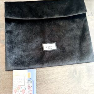 Gucci Bags | New Gucci Beauty Black Velvet Case/Pouch Size:Os